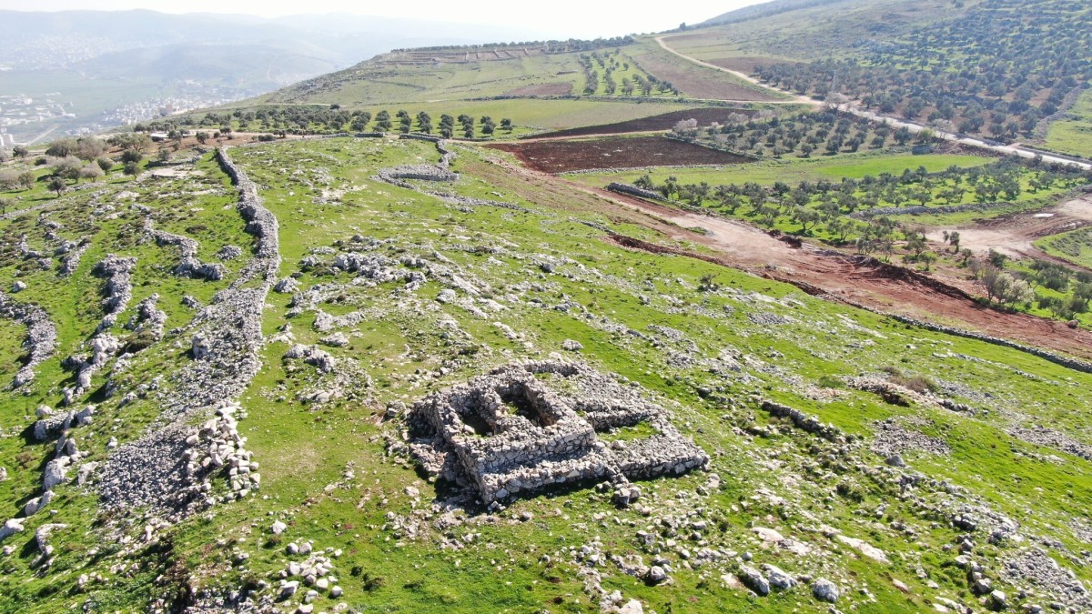 Mount Ebal Produces the Oldest Hebrew Inscription